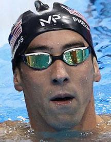 Michael Phelps takes batting practice with Orioles