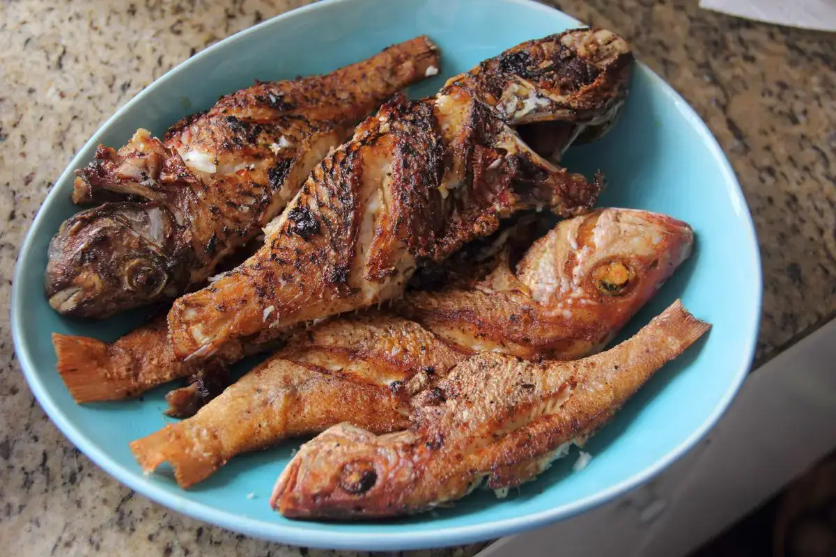 Fish fried with very
little oil and no flour (Photo by Cynthia Nelson)