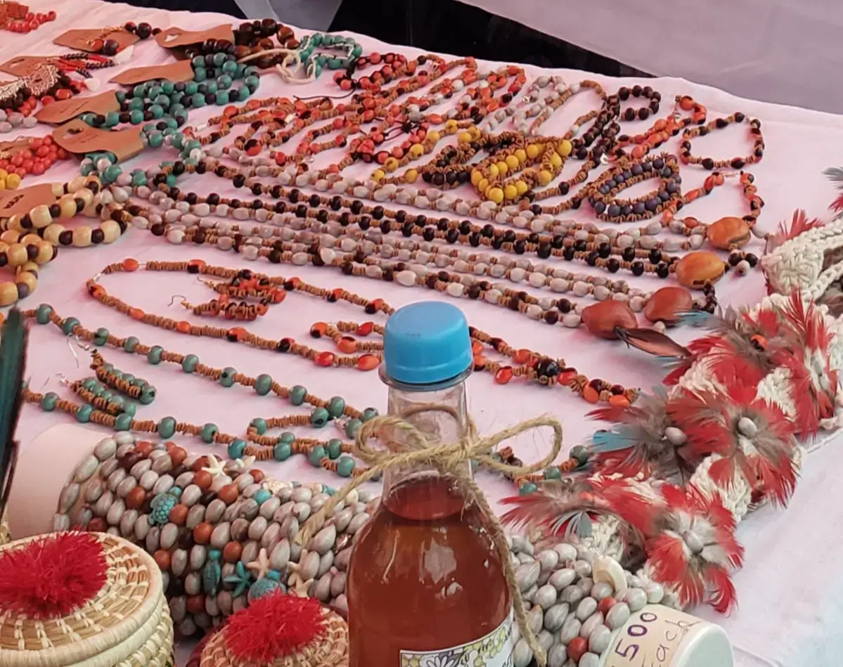 Indigenous cosmetic jewellery