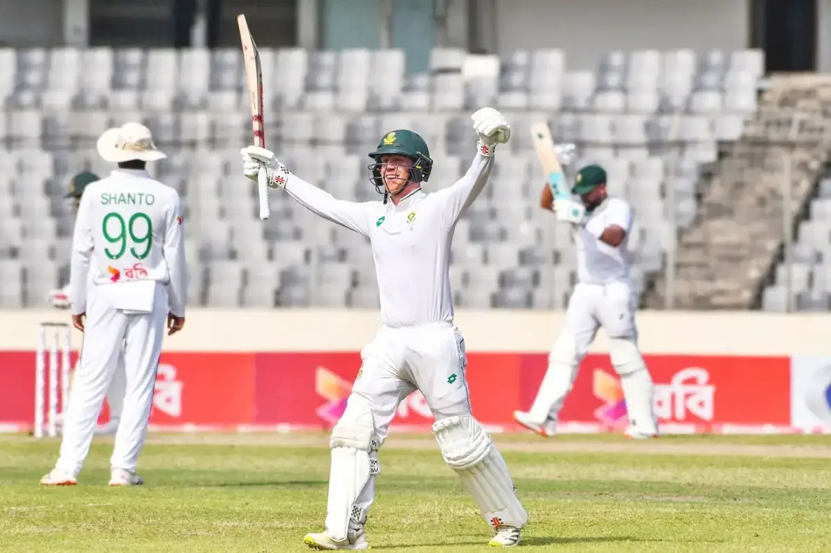 Kyle Verreynne celebrates after recording his second test century to give South Africa command of the match (ESPN Cricinfo Photo).